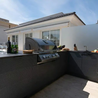 Schwarzes Modulares Außenküchen-Set mit Pizzaofen, Edelstahl-Grillmöbeln, Marmor-Arbeitsplatte und MDF-Inseln für Gartenpartys