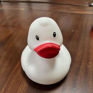 Venta Directa de Fábrica, Juguete de Pato Amarillo de Gran Tamaño Personalizado, Juguete de Vinilo para Baño, de Plástico, con Sonido, para Niños - Product Image 4