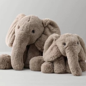 Peluche di peluche Super Floppy Top venduto con cartoni animati e Anime elefante - Product Image 1