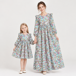 Robe florale assortie mère et fille, robe longue et courte en coton à manches longues et à volants aux épaules pour la famille - Product Image 1