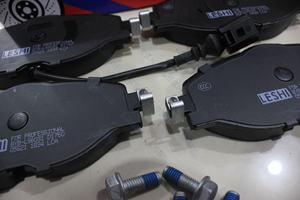 LESHI LS6031 D1760 <span class=keywords><strong>Break</strong></span> Pad Pastillas De Freno Factory Roue avant Plaquette de frein en céramique de haute qualité pour <span class=keywords><strong>Volkswagen</strong></span> VW <span class=keywords><strong>Golf</strong></span> 7 2013 - Product Image 4