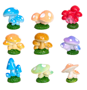 Vente en gros de grande <span class=keywords><strong>statue</strong></span> réaliste de champignon en résine figurine miniature de jardin féerique sculpture décoration de maison jouets éducatifs pour bébés - Product Image 3