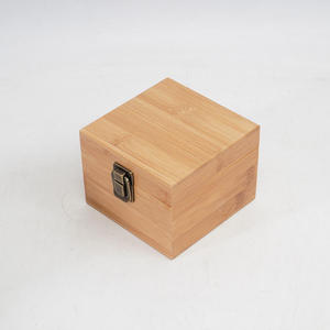 Boîte en bois MDF personnalisée faite à la main par Dorit, organisateur de bureau portable pour les huiles essentielles, le stockage d'échantillons de parfum, etc. - Product Image 4