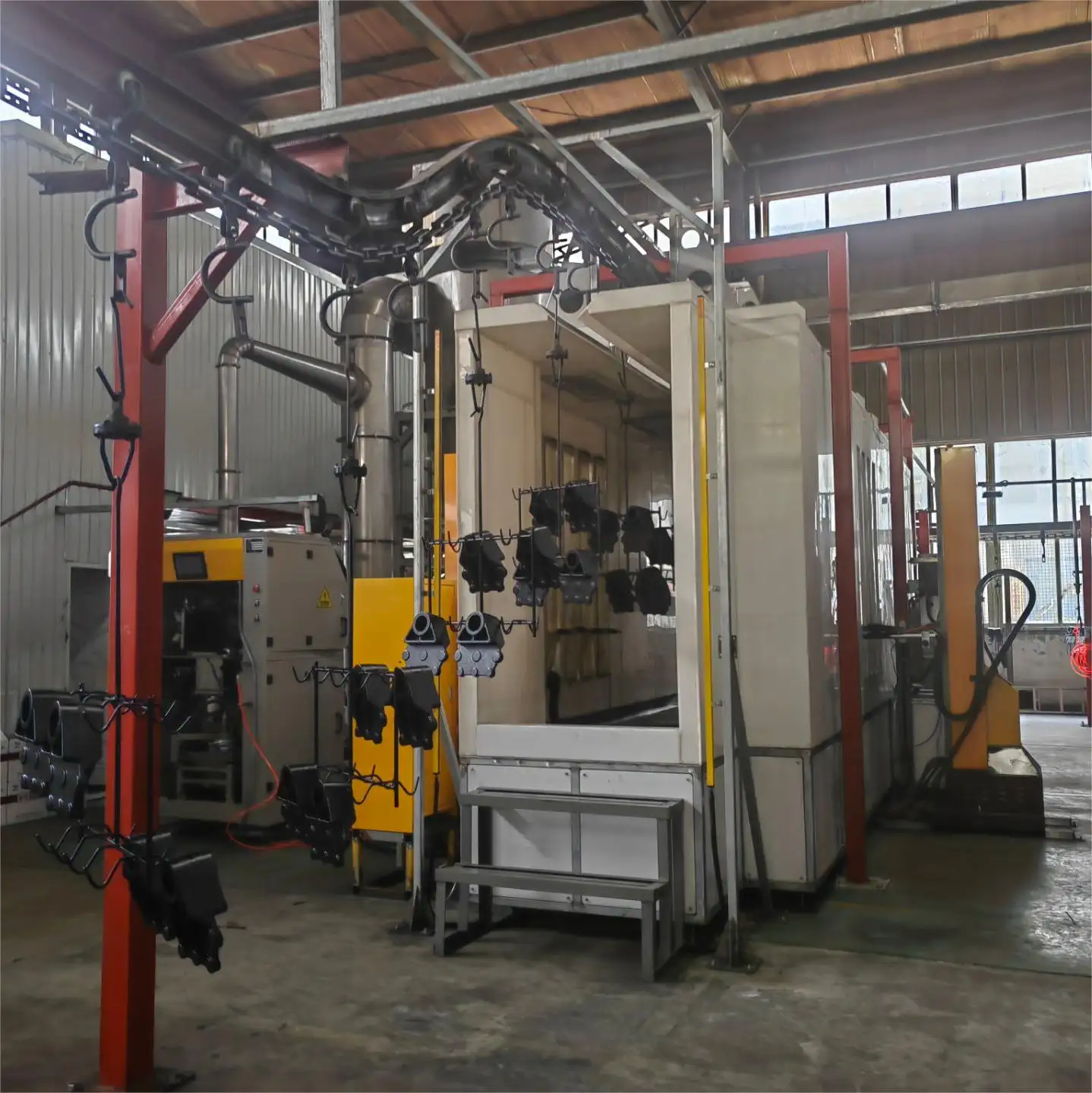 Anti-Static PP Automatic Powder Coating Spray Booth For Painting System