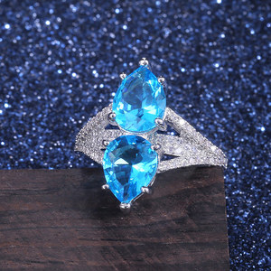 Anello Nuziale con Gemma Blu Simmetrica per Donne, Elegante Gioiello da Dito alla Moda - Product Image 4