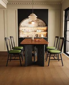 Nuevo Juego de Mesa de Comedor de Madera Maciza Estilo Francés Vintage con 4 Sillas Tapizadas en Verde para el Hogar, Cocina, Comedor - Product Image 1