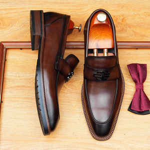 Última Moda en Zapatos de Cuero para Hombre de Alta Calidad para Bodas y Negocios 2026 - Product Image 1