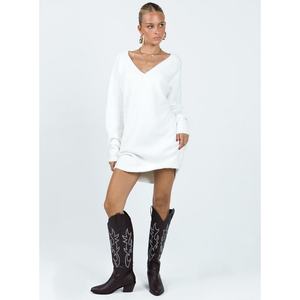 Vente en gros de robes en tricot à manches longues, col en V, ajustées, sexy, de haute qualité, pour l'automne et l'hiver - Product Image 1
