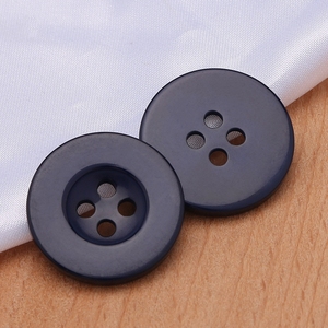 Tùy Chỉnh Nhuộm Đầy Màu Sắc Nút 2 Lỗ 4 Lỗ 14L 16L 18L 20L 24L 32L <span class=keywords><strong>36L</strong></span> 40L Áo Sơ Mi Nút Cho Quần Áo Nút Nhựa - Product Image 5