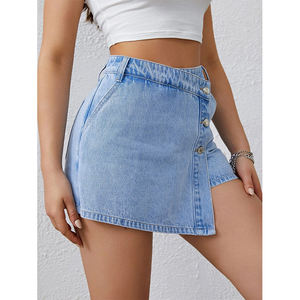 Vente en gros de shorts en <span class=keywords><strong>jean</strong></span> personnalisés coupe ajustée irrégulière enveloppée à la hanche shorts pour femmes à la mode shorts décontractés à boutons pour femmes - Product Image 4