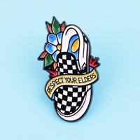 En gros : Épingles en métal à motifs de dessins animés, Épingles à chaussures mignonnes et tendance à motifs floraux, Broches souvenirs avec citations anglaises, Épingles créatives à lettres anglaises, Accessoires