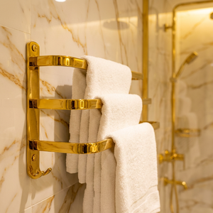 Toallero de Pared de Tres Niveles Langges SUS304 Dorado con Ganchos, para Hoteles y Villas de Lujo, OEM ODM, Todos los Acabados Disponibles - Product Image 3