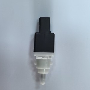 Interruptor de Luz de Freno Fiat 60669020 9S5113K198AA 12V para Reemplazo o Reparación Citroën Europa - Product Image 3