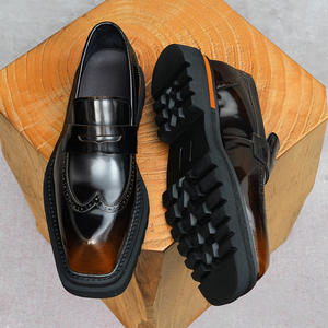 Chaussures en cuir pour hommes, finition brillante, semelle épaisse, grande taille, cuir de vachette, motif brodé, mocassins rétro en cuir véritable - Product Image 2