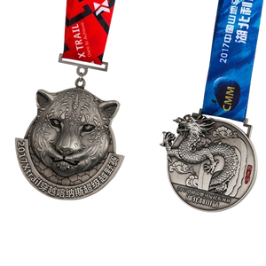 Medalla deportiva personalizada de fábrica logotipo en relieve maratón corriendo regalo medallón trofeos y medallas de metal - Product Image 2