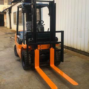 รถยกโตโยต้ามือสอง 3 ตัน ราคาถูก รุ่น FD30 เครื่องยนต์ดีเซล ใช้งานได้ดี ขาย - Product Image 2