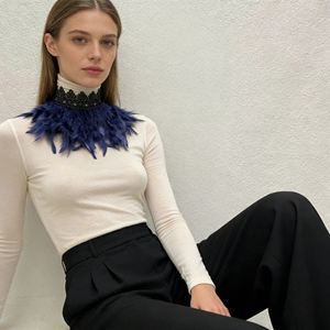 Boa/Écharpe en plumes de dinde naturelles de qualité supérieure, élégant accessoire de col faux pour les costumes d'Halloween, les bals masqués et les fêtes à thème - Product Image 6