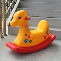 Cheval à bascule en plastique PE de qualité supérieure pour usage intérieur, maternelle et parc d'attractions pour enfants
