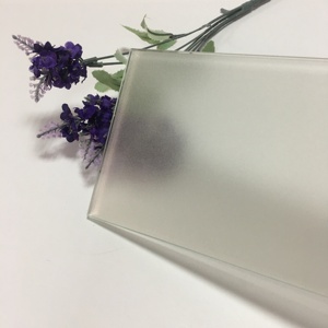 <span class=keywords><strong>Plaque</strong></span> <span class=keywords><strong>de</strong></span> <span class=keywords><strong>verre</strong></span> trempé dépoli <span class=keywords><strong>sur</strong></span> <span class=keywords><strong>mesure</strong></span> <span class=keywords><strong>de</strong></span> 3 à 12 mm, fabriquée en Chine par l'usine <span class=keywords><strong>de</strong></span> Dongguan - Product Image 3