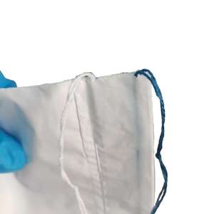 ถุงอาเจียนพลาสติก LDPE สีขาวสำหรับใช้ในโรงพยาบาล พร้อมเชือกสองเส้นและแผ่นซับเหงื่อ สำหรับผู้สูงอายุในบ้านพักคนชรา - Product Image 6