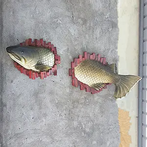 壁掛け彫刻装飾屋内ホームバーレストラン装飾を通して創造的な樹脂魚