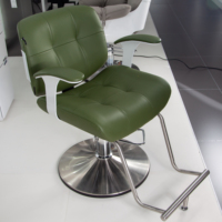 Fauteuil de Barbier Pivotant en Cuir Vert avec Base Ronde Argentée, Chaise de Coiffure et de Rasage pour Salon de Barbier, Mobilier de Salon Argenté