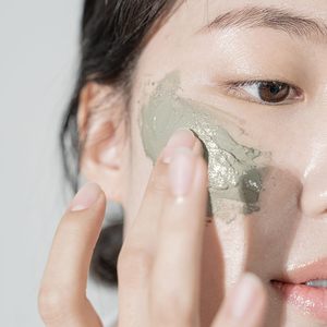 Celimax The Real Noni Fresh Clay Mask, <span class=keywords><strong>Mascarilla</strong></span> <span class=keywords><strong>de</strong></span> <span class=keywords><strong>Arcilla</strong></span> Purificante, Limpiadora Profunda <span class=keywords><strong>de</strong></span> Poros, Hidratante y Minimizadora <span class=keywords><strong>de</strong></span> Poros <span class=keywords><strong>para</strong></span> <span class=keywords><strong>Piel</strong></span> <span class=keywords><strong>Grasa</strong></span> y Mixta - Product Image 3