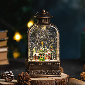 Vente chaude <span class=keywords><strong>Noel</strong></span> Noël Père Noël et Renne Village Scène Led Glitter Eau Spinning Musique Lanterne Snow Globe Décoration De Noël - Product Image 1