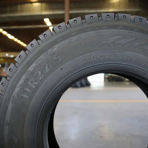 ยางรถบรรทุกเรเดียลจีนขายส่ง รุ่น HK859 ขนาด 11R22.5 315/80R22.5 295/80R22.5 ยาง TBR แบบไม่มียางใน สำหรับรถบรรทุก 11R22.5 315/80R2 - Product Image 1
