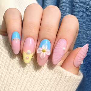 Vente en gros de faux <span class=keywords><strong>ongles</strong></span> personnalisés en amande, faits à la main, en gel ABS souple, design de luxe léger, autocollants pour <span class=keywords><strong>ongles</strong></span>, <span class=keywords><strong>ongles</strong></span> à presser entièrement ornés de diamants - Product Image 1