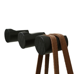 Ganchos de pared inclinados de madera, juego de 6 piezas, color quemado, diseño simple, fácil instalación, perchero para uso en puerta de casa - Product Image 5