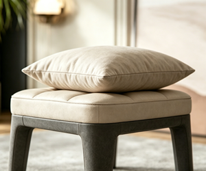 Taburete Moderno Tapizado en Tela con Patas de Madera Oscura para Muebles de Sala de Estar - Product Image 3