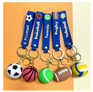 Llavero personalizado de camiseta de fútbol, llavero deportivo de plástico - Product Image 1