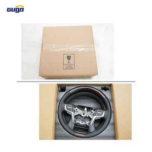 Volant chauffant GUGO LC200 pour <span class=keywords><strong>Toyota</strong></span> <span class=keywords><strong>Land</strong></span> <span class=keywords><strong>Cruiser</strong></span> <span class=keywords><strong>200</strong></span> 2016 avec volant en bois de pêche avec chauffage - Product Image 2