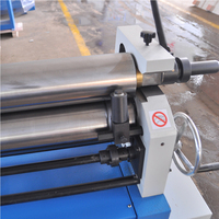 Machine à rouler les tôles électrique automatique en acier inoxydable, à moteur, 3 rouleaux, ESR-1300x1.5