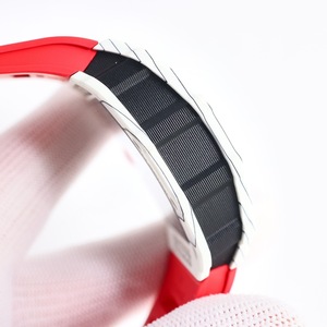 Reloj Mecánico Automático Unisex de Lujo, Caja de Fibra de Carbono en Forma de Barril, Esfera Hueca de Goma, Deportivo y Ejecutivo de Alta Gama, 5BAR - Product Image 4
