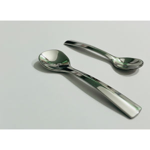 Cuchara de shilajit enfocada en la energía, diseñada para una dosificación precisa en la rutina diaria de bienestar y rendimiento. - Product Image 1