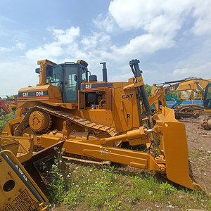 Bulldozer de orugas grande Cat D9R usado, 405HP de potencia, gran fuerza de empuje para proyectos de minería, movimiento de tierras y recuperación de terrenos. - Product Image 3