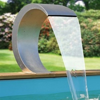 Cascade de piscine Water Faery de qualité commerciale en acier inoxydable 304, construction durable pour hôtels et complexes hôteliers