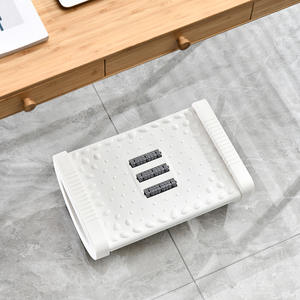 Apoio para os pés com rolo de massagem vibratório, ajustável em altura, ergonômico, para escritório, avião, mesa, apartamento, escola, em plástico. - Product Image 4