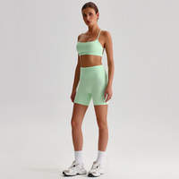 Ensemble de sport 2 pièces pour femme : Soutien-gorge de sport à fines bretelles et short cycliste taille haute, effet seconde peau, pour yoga, Pilates et gym