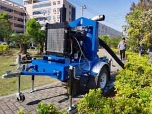 Pompe à eau à déchets auto-amorçante <span class=keywords><strong>Super</strong></span> T Series de 6 pouces avec remorque - Product Image 6