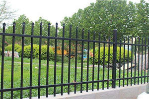 Clôture en aluminium de haute qualité, classique, traditionnelle, imperméable, revêtement en poudre, montage facile, hauteur de 6 pieds, adaptée aux maisons, vidéo - Product Image 2