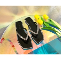 Mocassins de tête de plage colorés en diamant pour femmes, pantoufles plates en PVC, décontractées, légères, à la mode, nouvelle collection été,