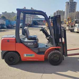 Montacargas Diésel de 3T de Capacidad, Precio de Fábrica, Altura de Elevación de 4m, 4.5m, 5m, en Buen Estado, Motor Japonés - Product Image 4