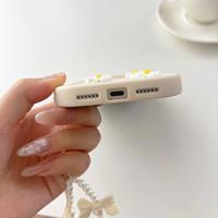 Coque de téléphone DIY élégante et coquette à bords ondulés avec marguerites 3D et perles pour iPhone 17 18 Pro Max 16 15 14, avec dragonne à nœud perlé et protection intégrale