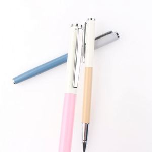 Nuevo Diseño de Bolígrafo Metálico Personalizado y Colorido para Negocios - Product Image 5