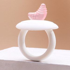 แหวนกัดฟันสำหรับเด็ก รูปทรงเห็ด ซิลิโคนเกรดอาหาร สำหรับเด็กอายุ 3 เดือนขึ้นไป ใช้ได้ทั้งเด็กชายและเด็กหญิง - Product Image 1