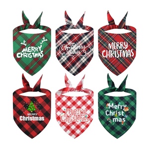 <span class=keywords><strong>Personnalisable</strong></span> Coton Plaid Triangle Pet Bandanas <span class=keywords><strong>pour</strong></span> Chat <span class=keywords><strong>Chien</strong></span> Vente en Gros <span class=keywords><strong>pour</strong></span> Noël Anniversaire Fêtes Hiver/Été - Product Image 1