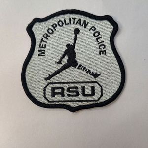 China Factory Custom Round Shape Embroidered Patch School Logo Skull <b>Embroidery</b> Patch - Product Image 2